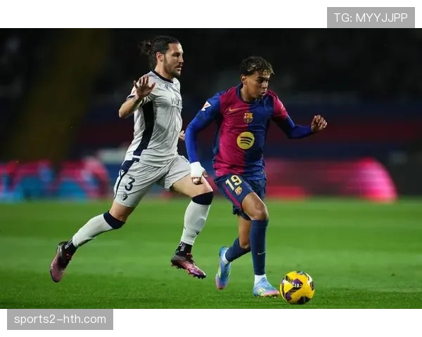 奥尔莫回撤组织激活莱万，第三人无球跑动体系日趋成熟