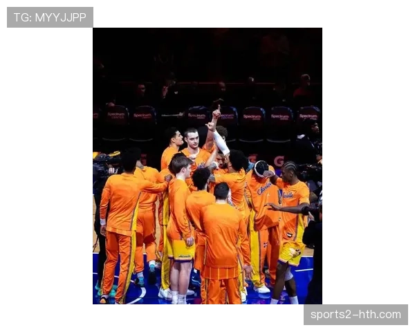 黄蜂六连胜期间首发五人组净效率值冠绝联盟，成东部最大黑马